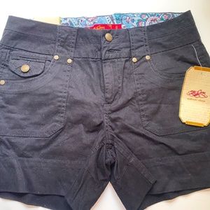 One 5 One Authentic Denim Black Shorts Size 6 NWT